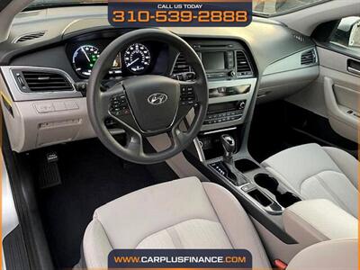 2016 Hyundai SONATA Hybrid SE   - Photo 28 - Huntington Beach, CA 92647