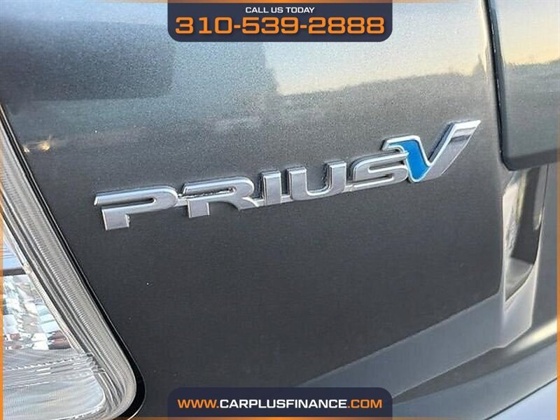 2013 Toyota Prius V Three - Photo 5 - Huntington Beach, CA 92647