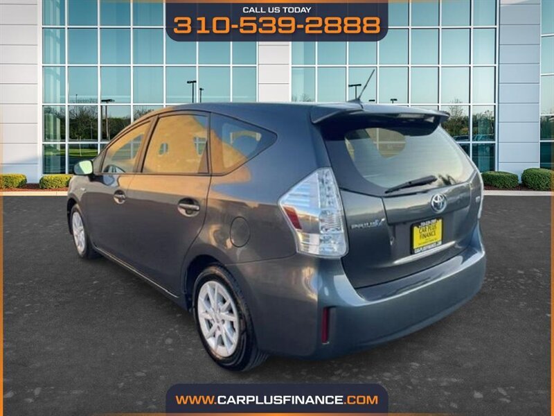 2013 Toyota Prius V Three - Photo 4 - Huntington Beach, CA 92647