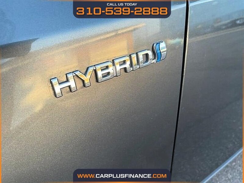 2013 Toyota Prius V Three - Photo 7 - Huntington Beach, CA 92647