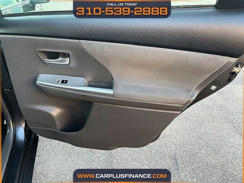 2013 Toyota Prius V Three - Photo 32 - Huntington Beach, CA 92647