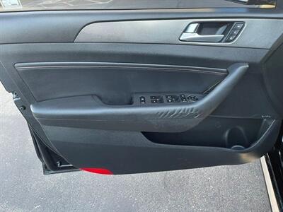2015 Hyundai Sonata Sport 2.0T  Limited - Photo 10 - Huntington Beach, CA 92647