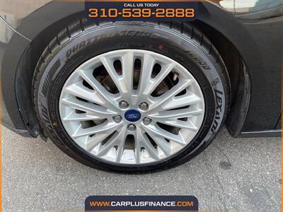 2018 Ford Focus Titanium   - Photo 23 - Huntington Beach, CA 92647