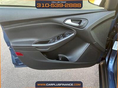 2018 Ford Focus SEL   - Photo 29 - Huntington Beach, CA 92647
