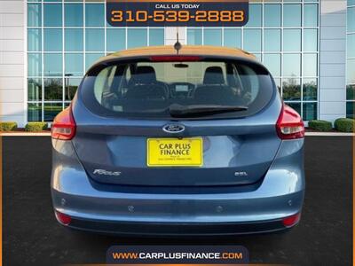 2018 Ford Focus SEL   - Photo 6 - Huntington Beach, CA 92647