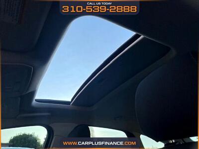 2018 Ford Focus SEL   - Photo 18 - Huntington Beach, CA 92647