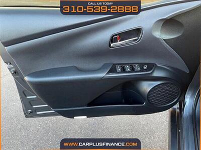 2016 Toyota Prius Three   - Photo 27 - Huntington Beach, CA 92647