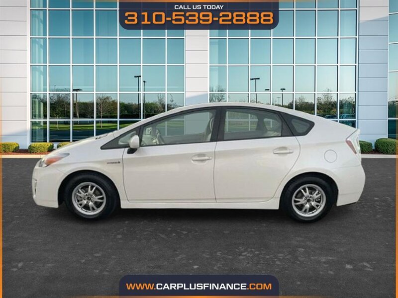 2010 Toyota Prius III  