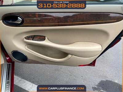 2001 Jaguar XJ8 Vanden Plas   - Photo 38 - Huntington Beach, CA 92647