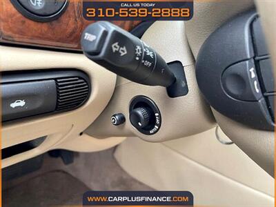 2001 Jaguar XJ8 Vanden Plas   - Photo 16 - Huntington Beach, CA 92647