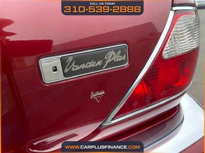 2001 Jaguar XJ8 Vanden Plas   - Photo 33 - Huntington Beach, CA 92647