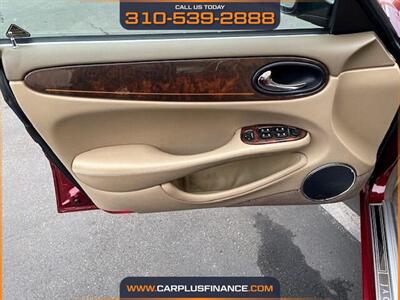 2001 Jaguar XJ8 Vanden Plas   - Photo 10 - Huntington Beach, CA 92647
