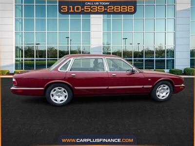 2001 Jaguar XJ8 Vanden Plas   - Photo 30 - Huntington Beach, CA 92647