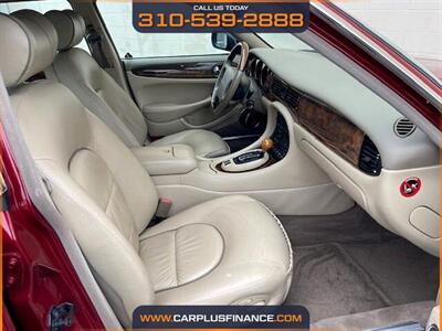 2001 Jaguar XJ8 Vanden Plas   - Photo 35 - Huntington Beach, CA 92647