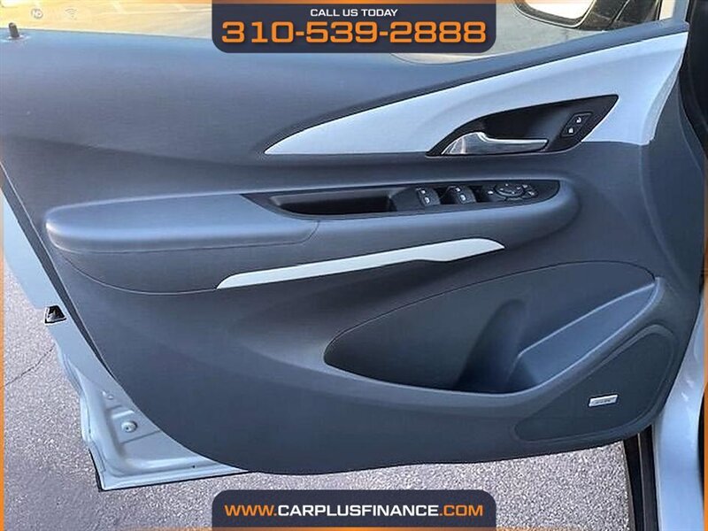 2020 Chevrolet Bolt EV Bolt Premier - Photo 13 - Huntington Beach, CA 92647
