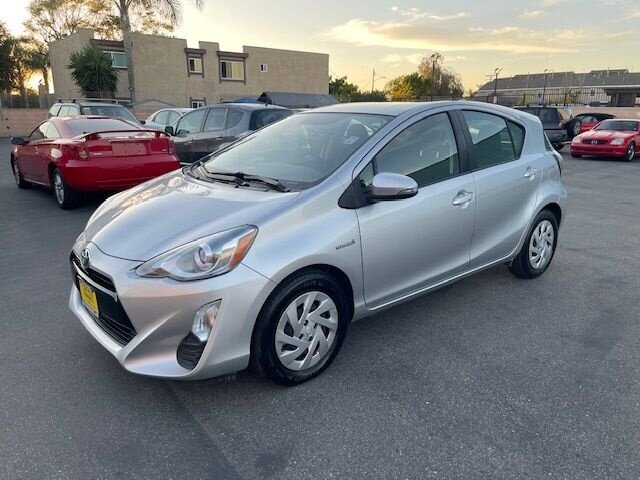 2016 Toyota Prius C Two  