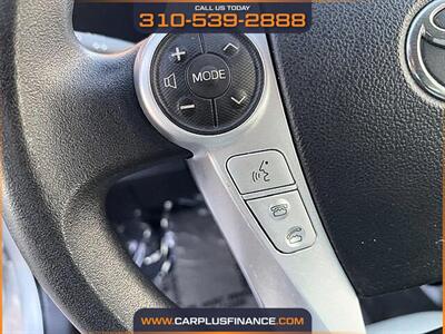 2016 Toyota Prius C Two   - Photo 11 - Huntington Beach, CA 92647