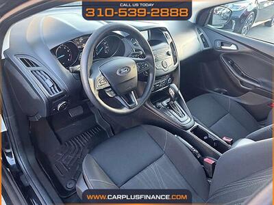 2018 Ford Focus SE   - Photo 13 - Huntington Beach, CA 92647