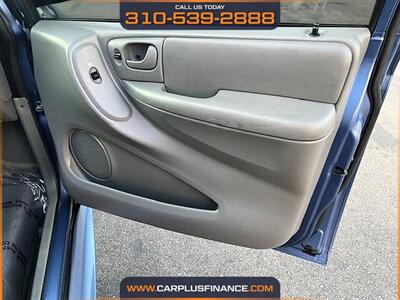 2007 Dodge Grand Caravan SXT - Photo 14 - Huntington Beach, CA 92647