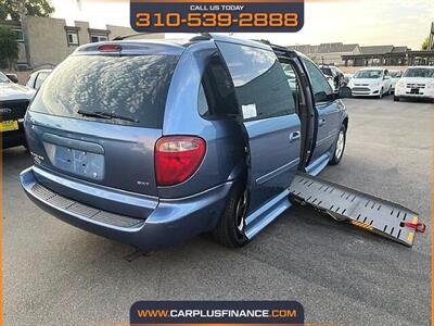 2007 Dodge Grand Caravan SXT - Photo 12 - Huntington Beach, CA 92647