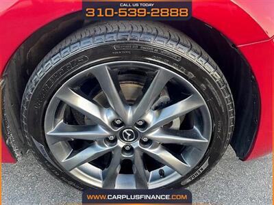 2018 Mazda MAZDA3 Touring   - Photo 11 - Huntington Beach, CA 92647