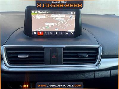 2018 Mazda MAZDA3 Touring   - Photo 33 - Huntington Beach, CA 92647