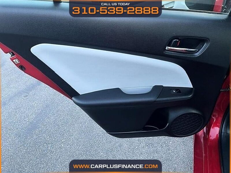 2016 Toyota Prius Four - Photo 21