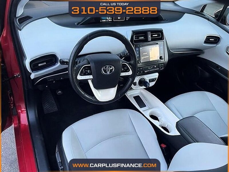 2016 Toyota Prius Four - Photo 13