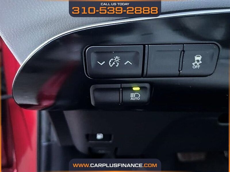 2016 Toyota Prius Four - Photo 14