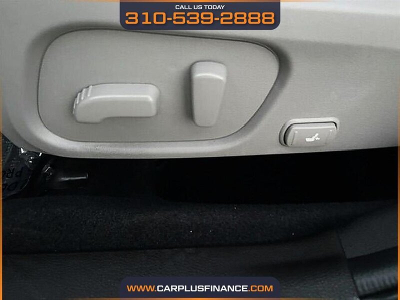 2016 Subaru Forester 2.5i Limited - Photo 12 - Huntington Beach, CA 92647