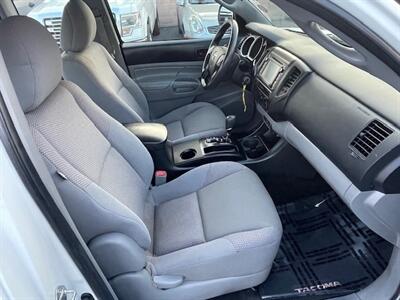 2015 Toyota Tacoma Access Cab   - Photo 13 - Huntington Beach, CA 92647