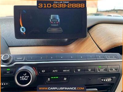 2015 BMW i3 Range extender   - Photo 11 - Huntington Beach, CA 92647