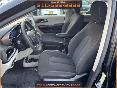 2023 Chrysler Voyager Voyager LX   - Photo 16 - Huntington Beach, CA 92647