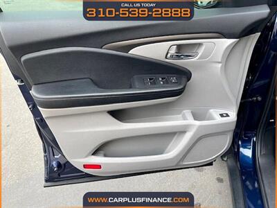 2019 Honda Pilot LX   - Photo 8 - Huntington Beach, CA 92647