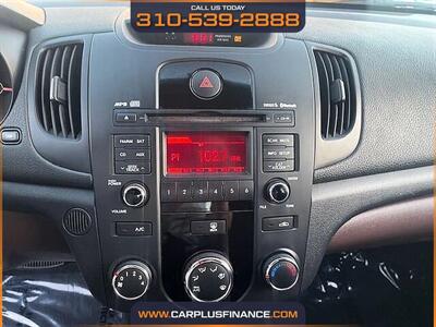 2010 Kia Forte EX   - Photo 17 - Huntington Beach, CA 92647