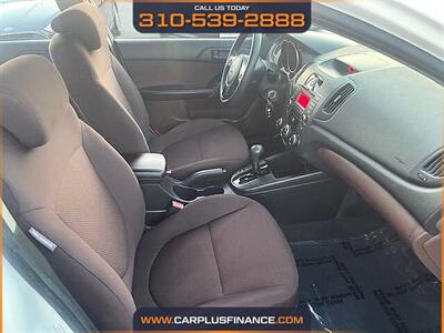2010 Kia Forte EX   - Photo 29 - Huntington Beach, CA 92647