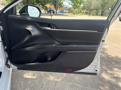 2024 Toyota Camry SE   - Photo 13 - Dallas, TX 75252