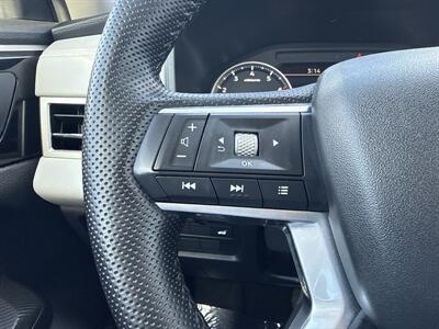 2025 Mitsubishi Outlander SE   - Photo 24 - Dallas, TX 75252