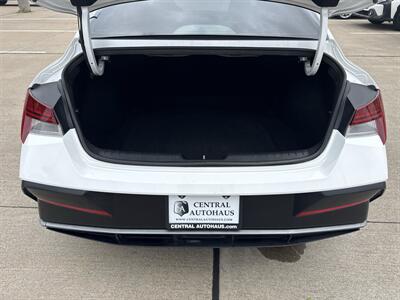 2024 Hyundai ELANTRA SEL   - Photo 15 - Dallas, TX 75252