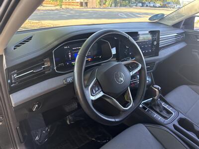 2025 Volkswagen Jetta SE - Photo 22 - Dallas, TX 75252