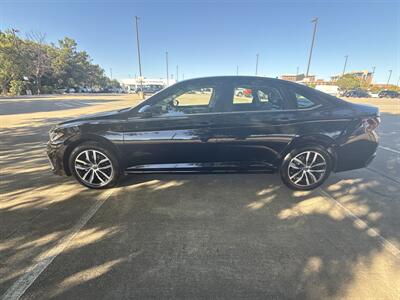 2025 Volkswagen Jetta SE - Photo 11 - Dallas, TX 75252