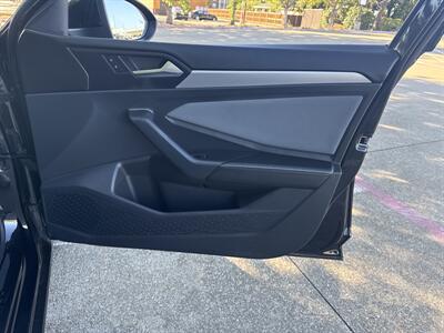 2025 Volkswagen Jetta SE - Photo 16 - Dallas, TX 75252