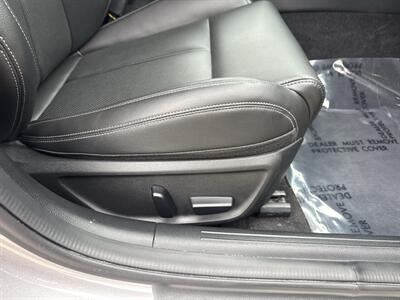 2025 Genesis G70 2.5T Standard   - Photo 19 - Dallas, TX 75252