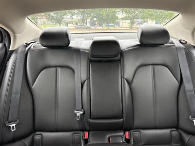 2025 Genesis G70 2.5T Standard   - Photo 38 - Dallas, TX 75252