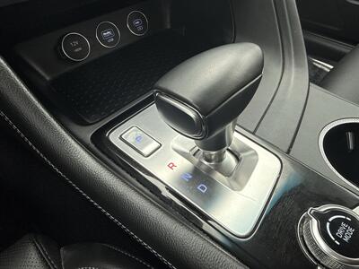 2025 Genesis G70 2.5T Standard   - Photo 40 - Dallas, TX 75252