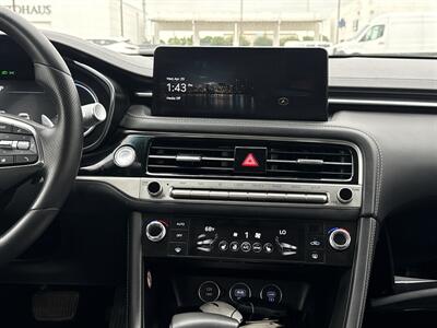 2025 Genesis G70 2.5T Standard   - Photo 29 - Dallas, TX 75252