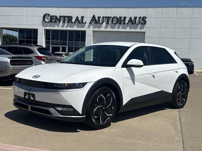 2022 Hyundai IONIQ 5 SE  