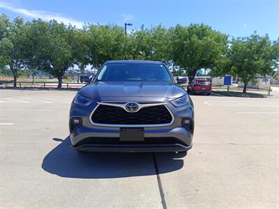 2023 Toyota Highlander LE   - Photo 2 - Dallas, TX 75252