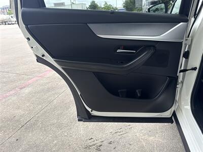 2025 Mazda CX-70 3.3 Turbo Preferred   - Photo 11 - Dallas, TX 75252