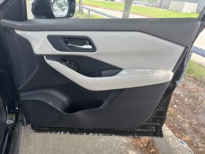2025 Nissan Rogue SV - Photo 14 - Dallas, TX 75252